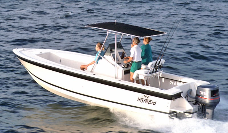Intrepid Yachts 26 Center Console