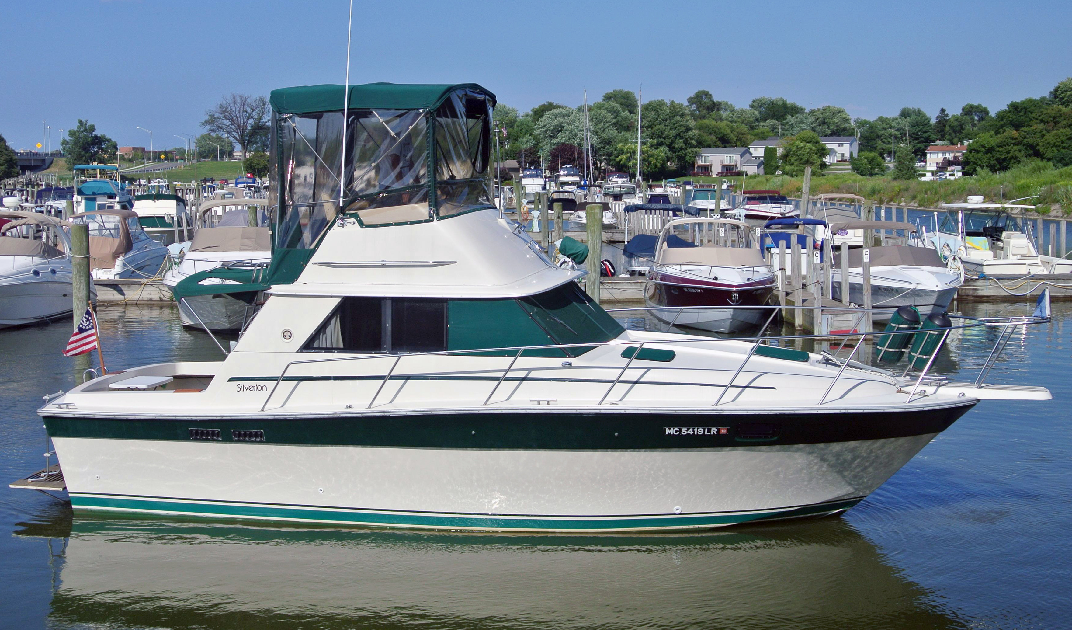 Silverton Yachts 37 Convertible