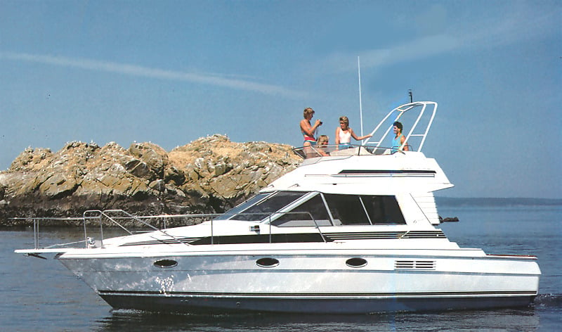 Bayliner Yachts 3460 Convertible