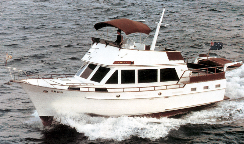 Island Gypsy 44 Flush Aft Deck