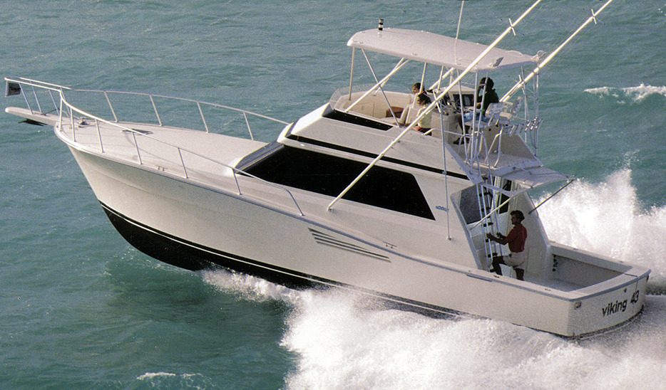 Viking Yachts 43 Convertible (1990–2002) | HMY Yachts