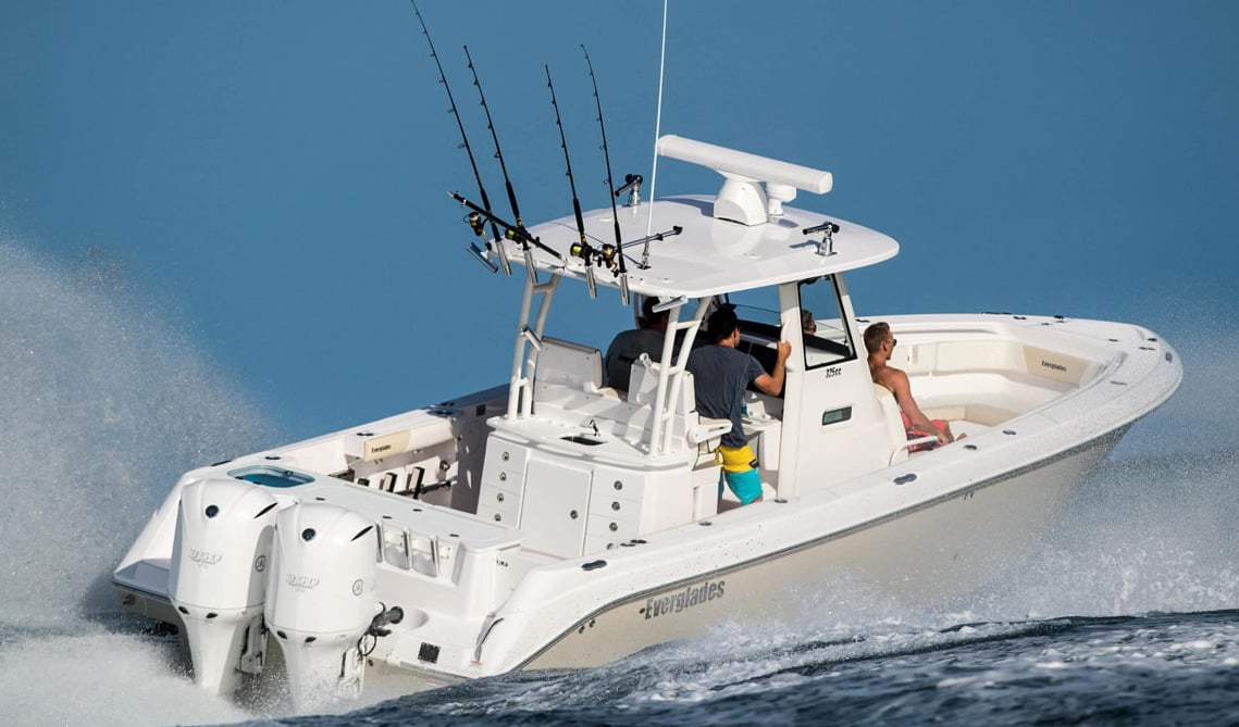 Everglades 320-325 Center Console