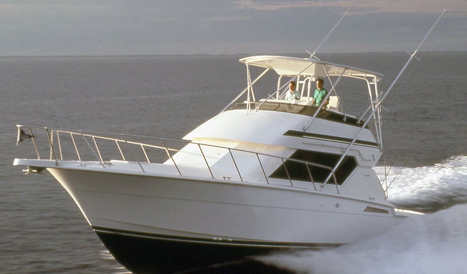 Hatteras Yachts 43 Convertible