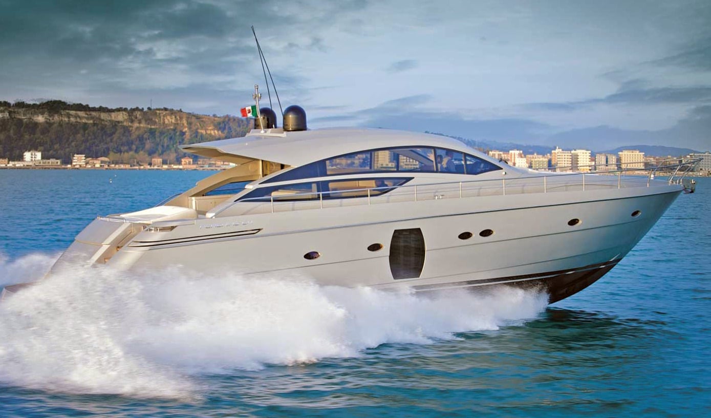 Pershing Yachts 64