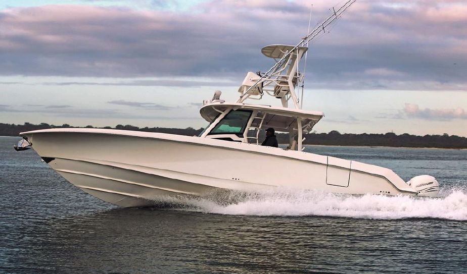 Boston Whaler 380 Outrage