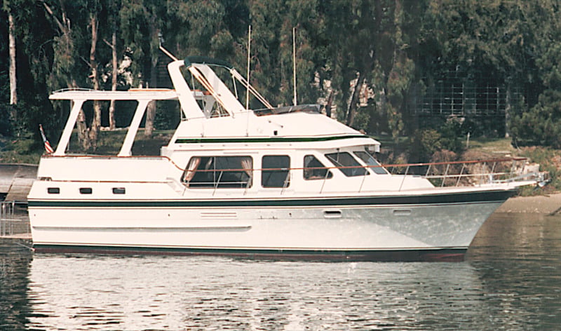 Kha Shing 40 Sundeck