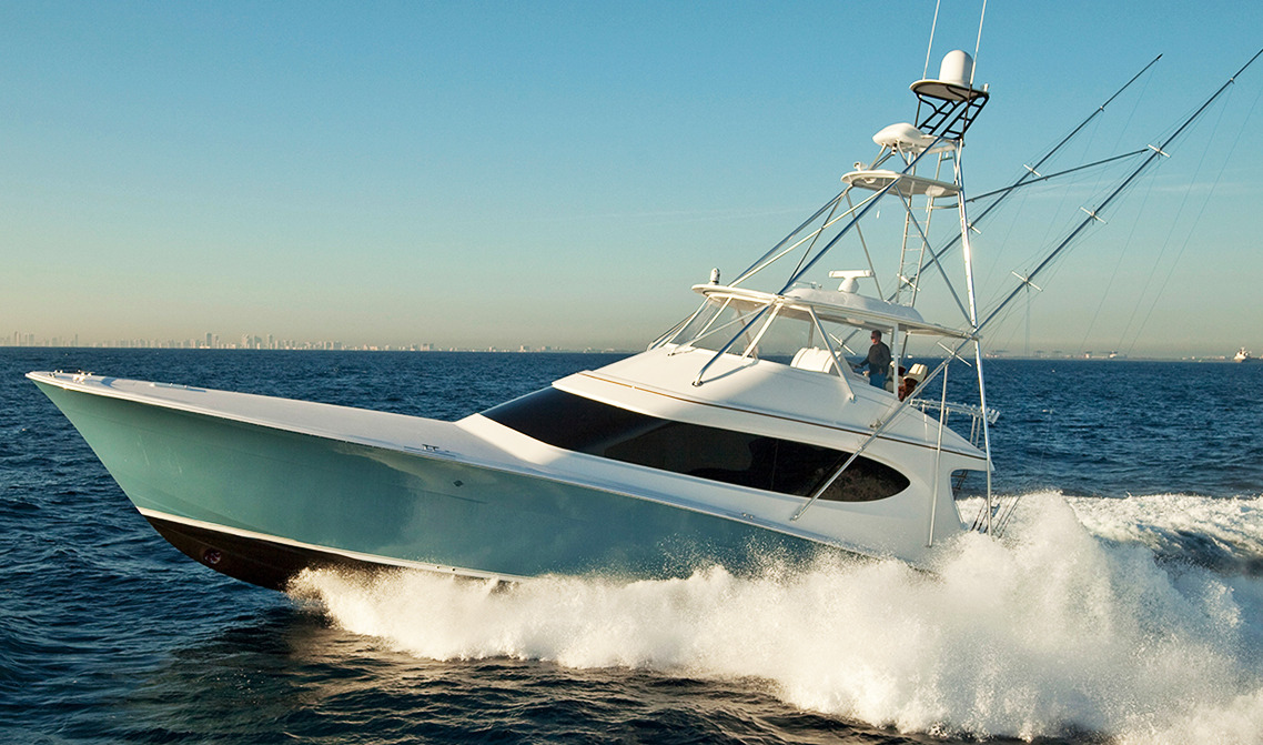 Hatteras Yachts GT70