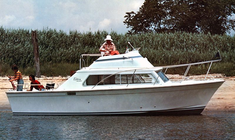 Luhrs Yachts 280 Flybridge Sedan