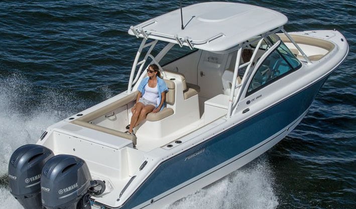 Pursuit Yachts 2570 Center Console; C 250