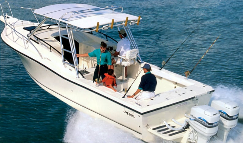 Mako Yachts 295 Side Console Cuddy