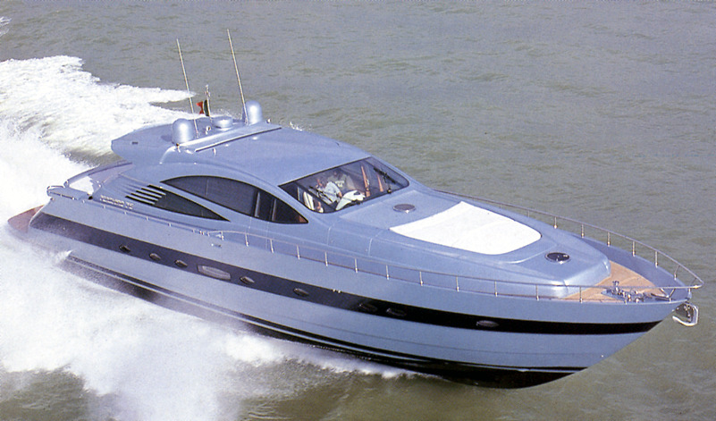 Pershing Yachts 76