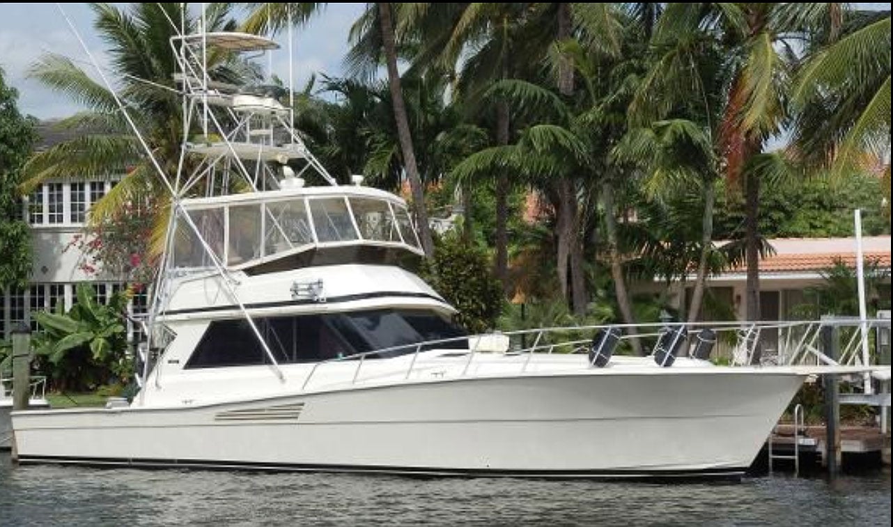 viking-48-convertible-exterior-1