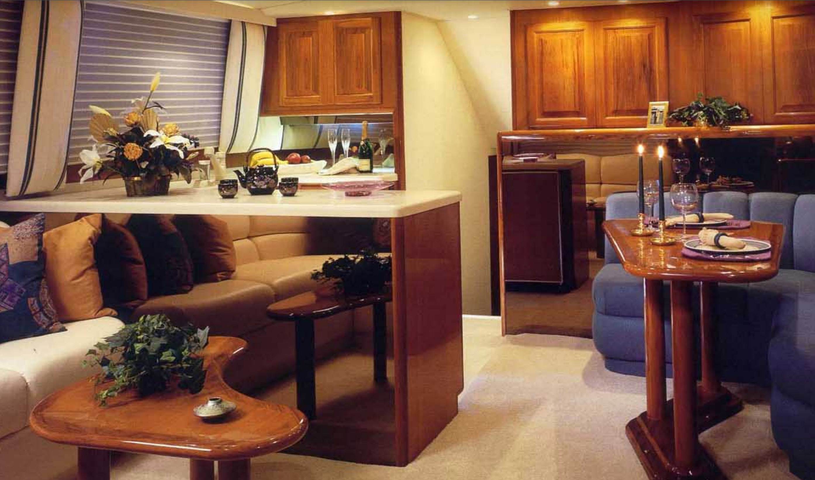 viking-50-convertible-interior