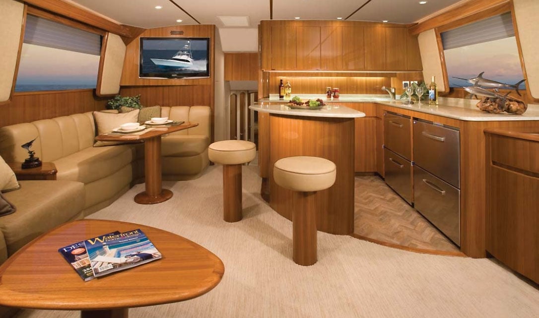 viking-52-covertible-interior