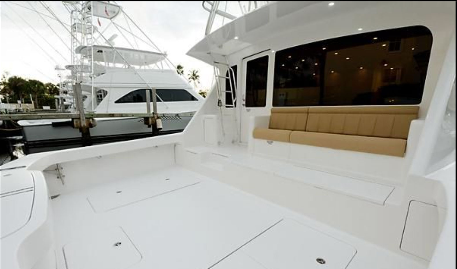 viking-54-convertible-cockpit