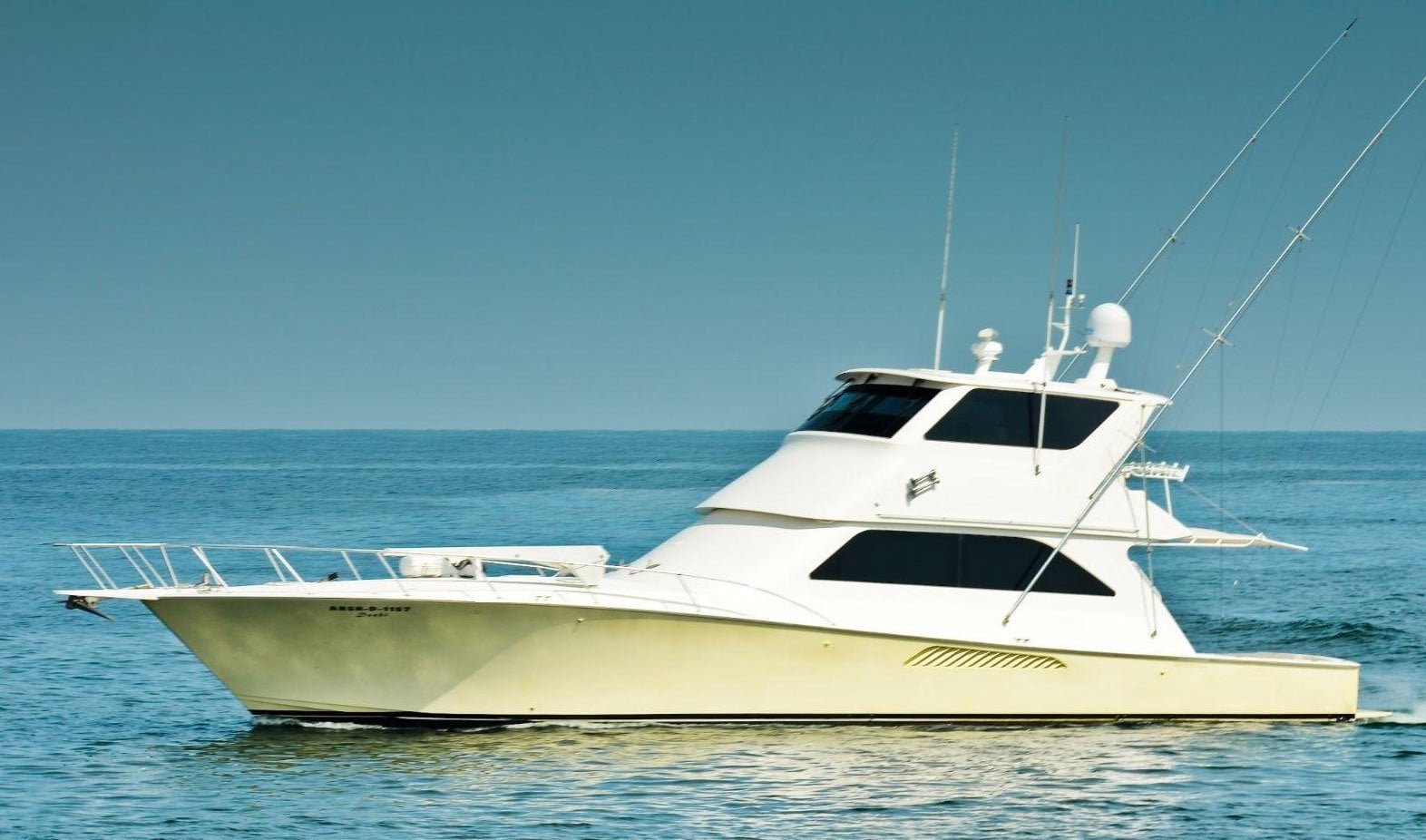 viking-61-convertible-exterior-Enclosed-Bridge-Enclosed-Bridge