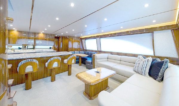 viking-70-convertible-interior
