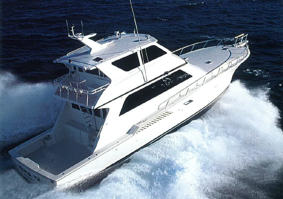viking-72-convertible-exterior-running