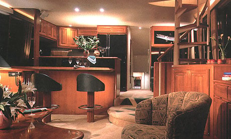 viking-72-convertible-interior-1