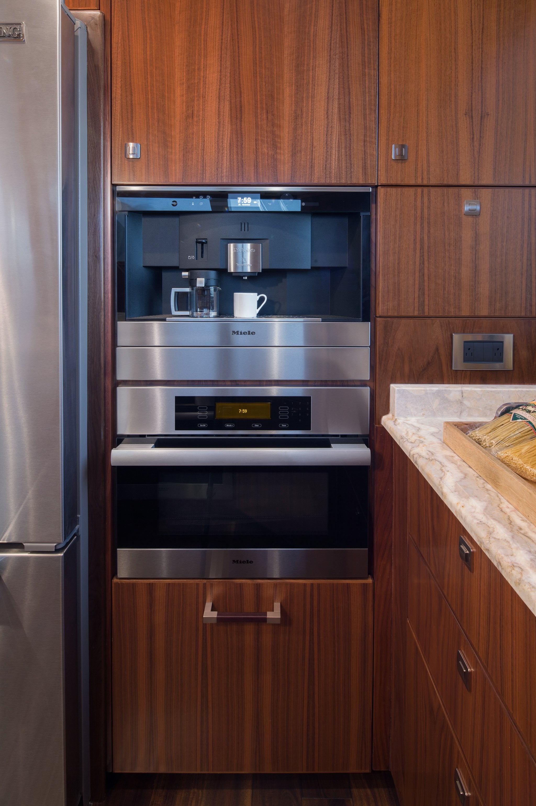 P-VIK75-Galley-Vignette