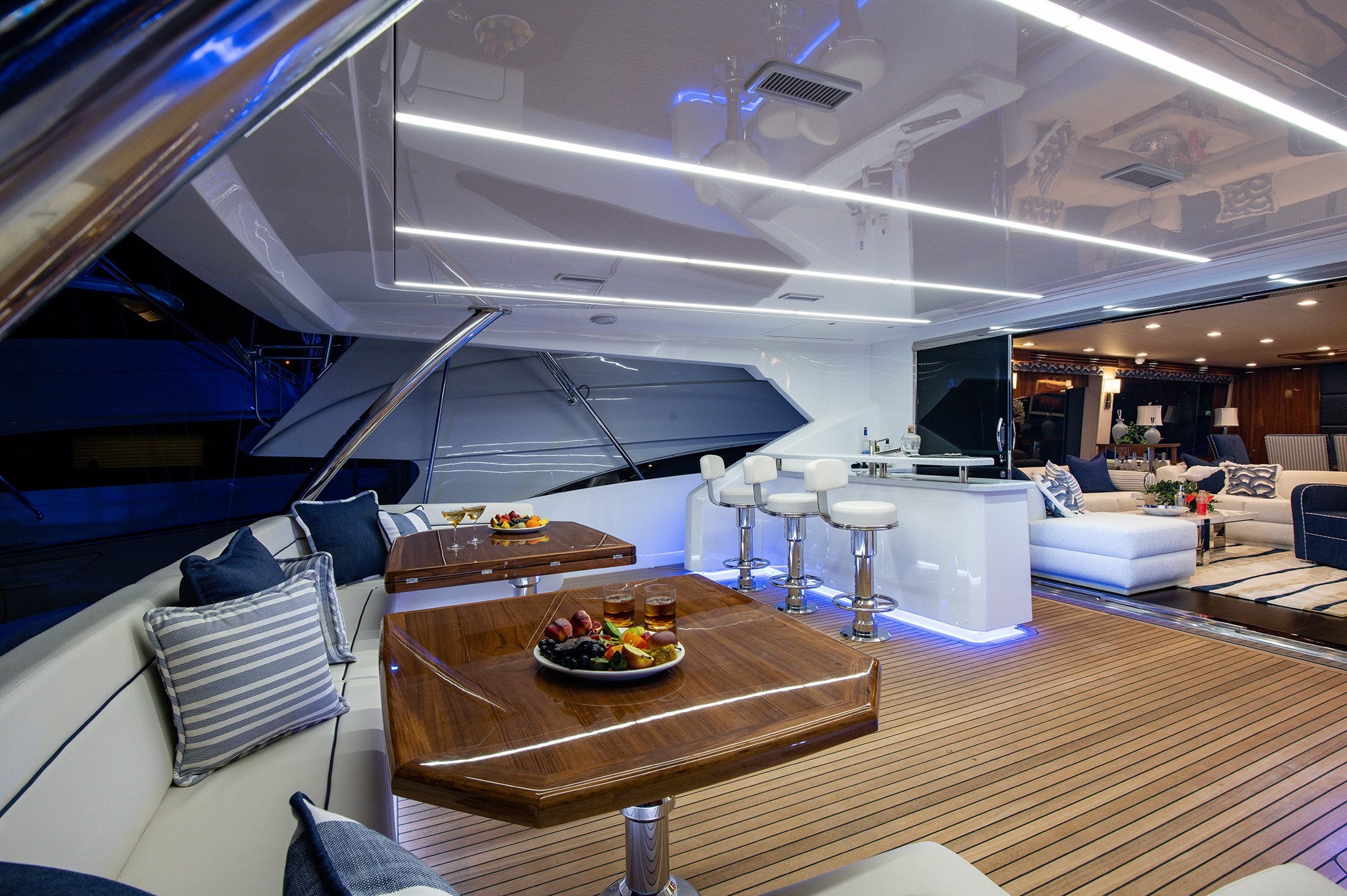 50-93_Viking_Aft-Deck10-WEB
